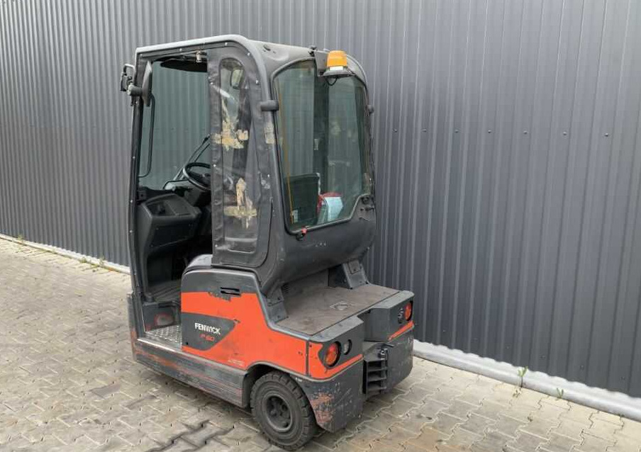 Linde P60 - Tow tractor: picture 3 Linde P60 - Tow tractor: picture 3