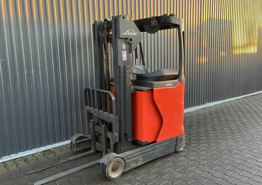 Linde R10N - Reach truck: picture 1 Linde R10N - Reach truck: picture 1