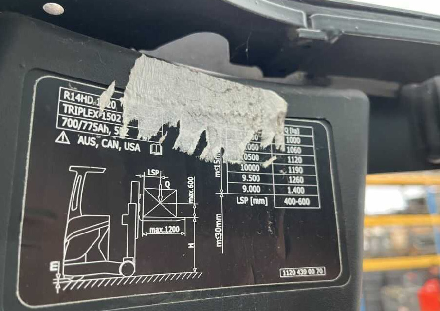 Linde R14HD-01 - Reach truck: picture 2 Linde R14HD-01 - Reach truck: picture 2
