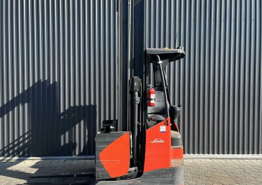 Linde R14X - Reach truck: picture 2 Linde R14X - Reach truck: picture 2