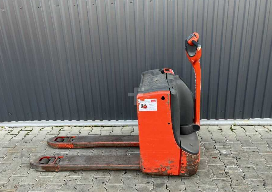 Linde T18 - Pallet truck: picture 2 Linde T18 - Pallet truck: picture 2