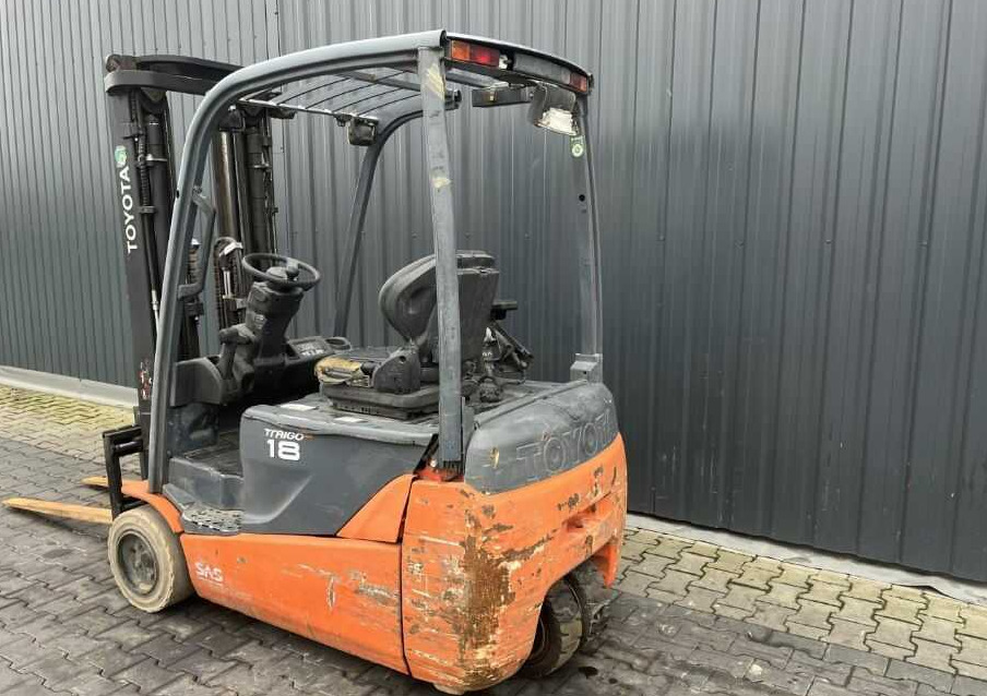 Toyota 8FBET18 - Electric forklift: picture 3 Toyota 8FBET18 - Electric forklift: picture 3
