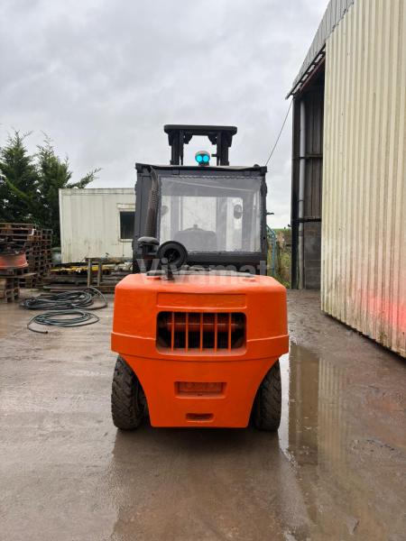 Doosan D45SC - Diesel forklift: picture 3 Doosan D45SC - Diesel forklift: picture 3