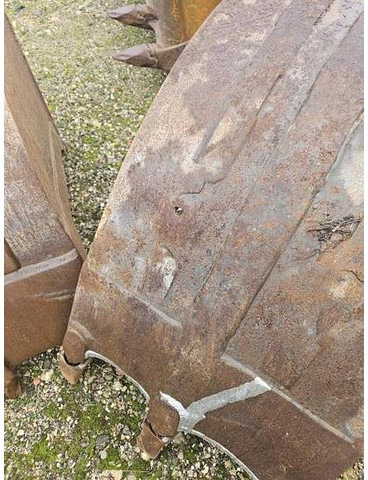 Mecalac 12MXT - Bucket: picture 3 Mecalac 12MXT - Bucket: picture 3