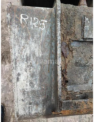 Mecalac 12MXT - Bucket: picture 4 Mecalac 12MXT - Bucket: picture 4