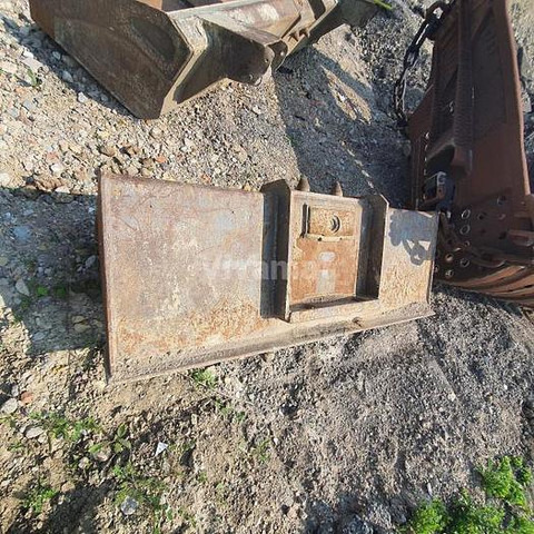 Mecalac 8MCR - Bucket: picture 5 Mecalac 8MCR - Bucket: picture 5