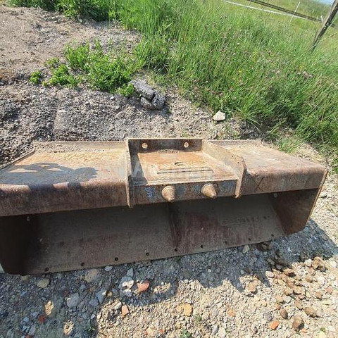 Mecalac 8MCR - Bucket: picture 2 Mecalac 8MCR - Bucket: picture 2