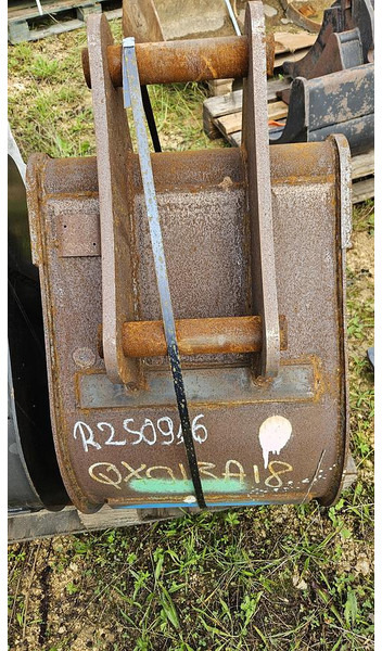 WHITE Axe 45mm - Bucket: picture 3 WHITE Axe 45mm - Bucket: picture 3