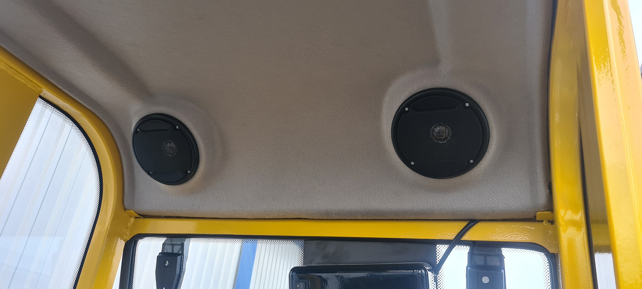 New Compact loader Eurotrac W11 Radlader Hoflader: picture 9 New Compact loader Eurotrac W11 Radlader Hoflader: picture 9