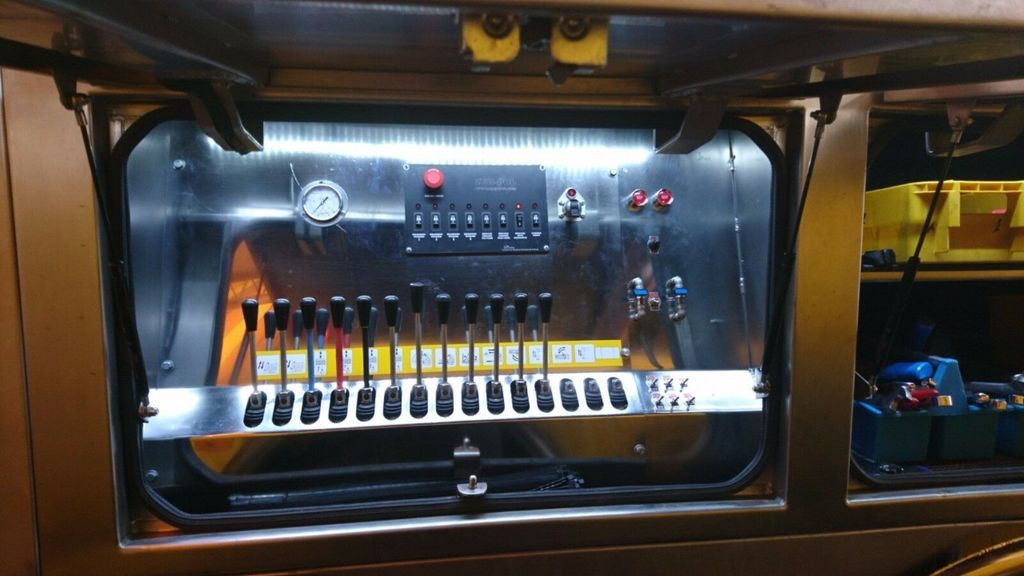 Tow truck Mercedes-Benz Arocs 8x8 4153 G&G Wrecker Mercedes-Benz Arocs 8x8 4153 G&G Wrecker: picture 10 Tow truck Mercedes-Benz Arocs 8x8 4153 G&G Wrecker Mercedes-Benz Arocs 8x8 4153 G&G Wrecker: picture 10