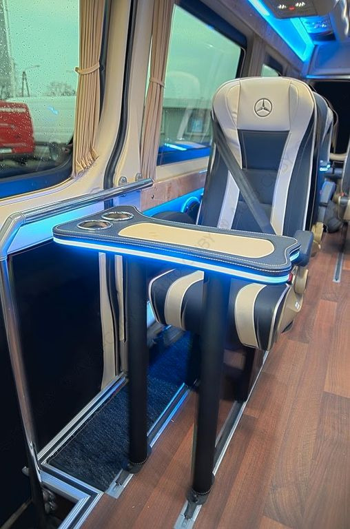 Leasing of Mercedes-Benz Sprinter 319 VIP 8+1  Mercedes-Benz Sprinter 319 VIP 8+1: picture 10