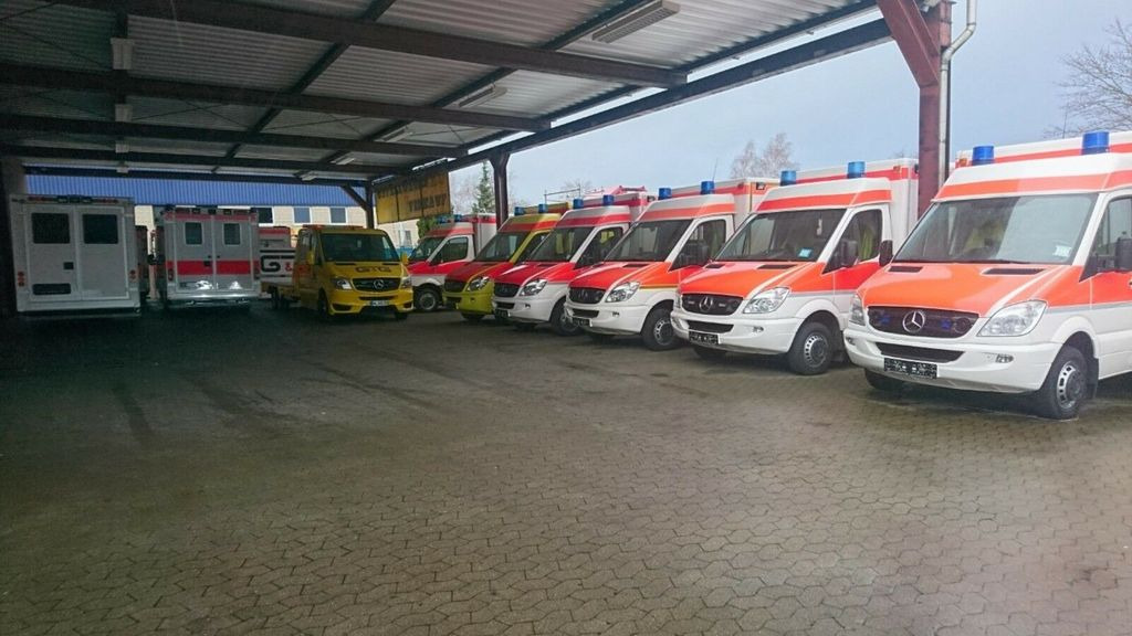 Mercedes-Benz Sprinter 516 CDI /on Stock / - Ambulance: picture 1 Mercedes-Benz Sprinter 516 CDI /on Stock / - Ambulance: picture 1