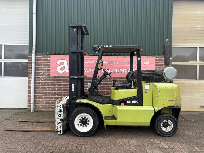 Clark - LPG forklift: picture 1 Clark - LPG forklift: picture 1