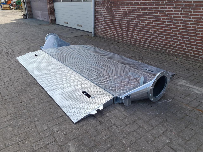 Leidingdrempel / road ramp - Material handling equipment: picture 2 Leidingdrempel / road ramp - Material handling equipment: picture 2