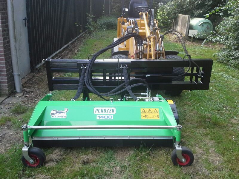 Peruzzo hydraulische klepelmaaier - Flail mower/ Mulcher: picture 1 Peruzzo hydraulische klepelmaaier - Flail mower/ Mulcher: picture 1