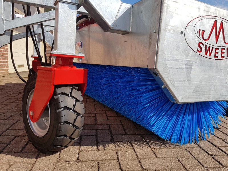 Veegmachine TV 800 front - Broom: picture 4 Veegmachine TV 800 front - Broom: picture 4