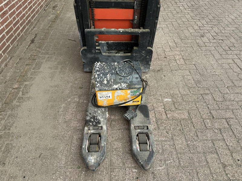 Stacker electrische stapelaar - Gebruikt: picture 7