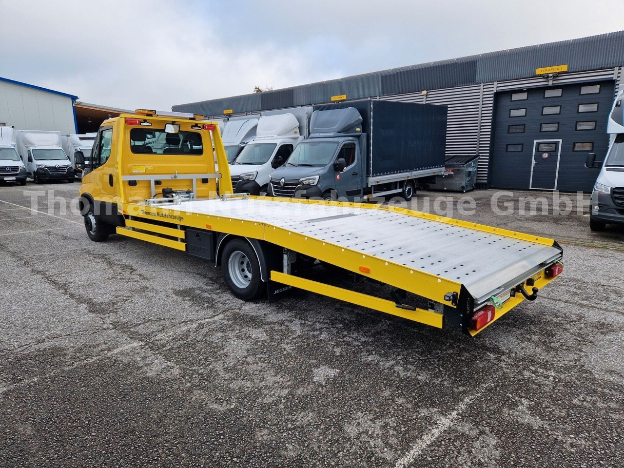 Iveco DAILY 70C18 Festplateau Alu Premium Navi ACC - Tow truck: picture 3 Iveco DAILY 70C18 Festplateau Alu Premium Navi ACC - Tow truck: picture 3