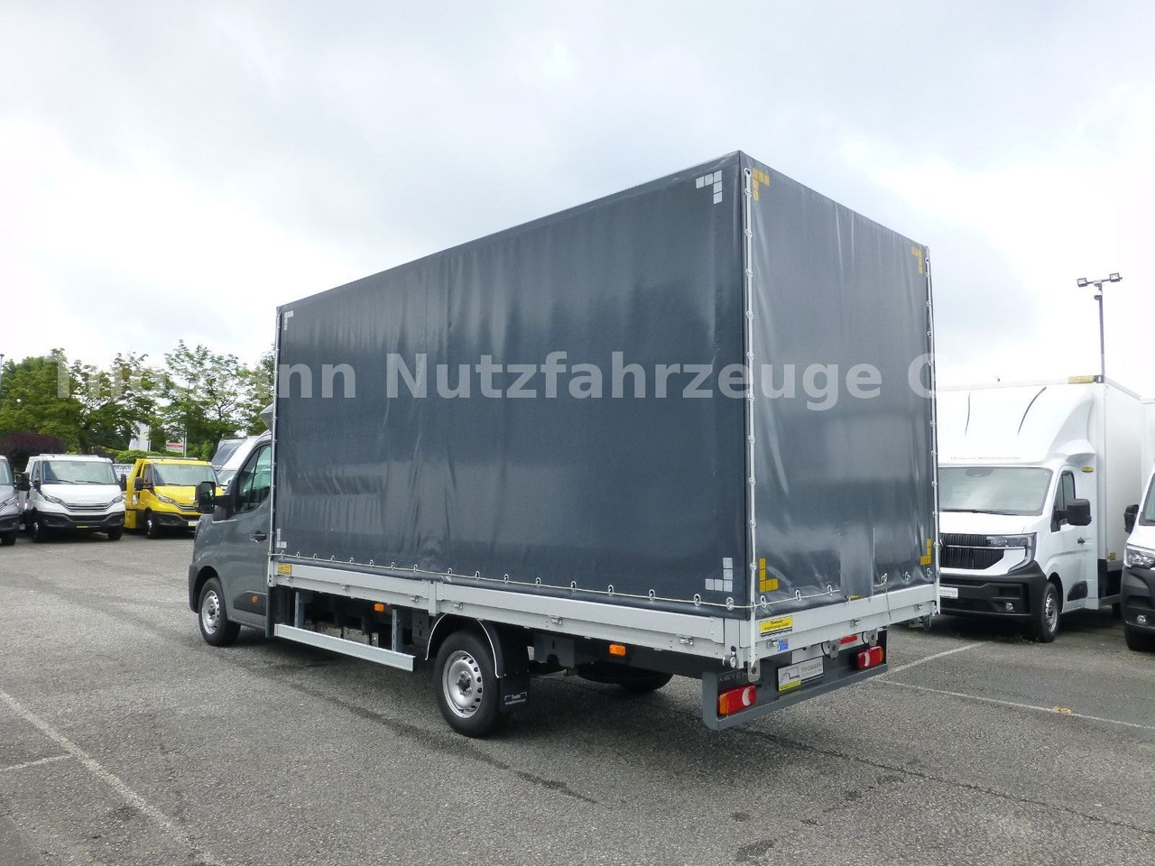 Renault NEW Master Pritsche Plane Premium 2025 - Curtain side van: picture 5 Renault NEW Master Pritsche Plane Premium 2025 - Curtain side van: picture 5