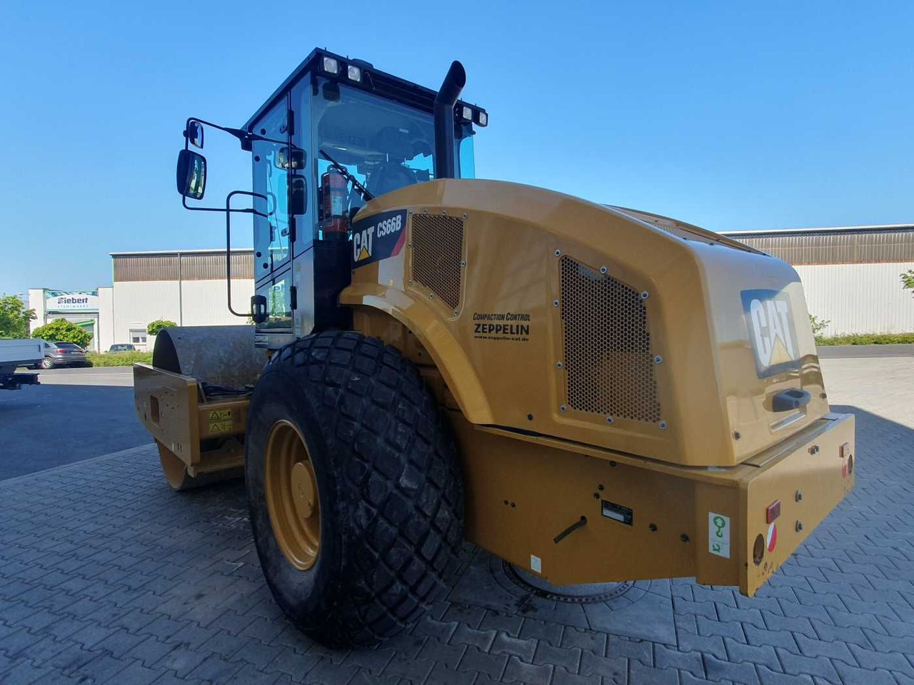 CAT CS66B Walzenzug / 2017 / nur 630h! / Klima - Compactor: picture 5 CAT CS66B Walzenzug / 2017 / nur 630h! / Klima - Compactor: picture 5