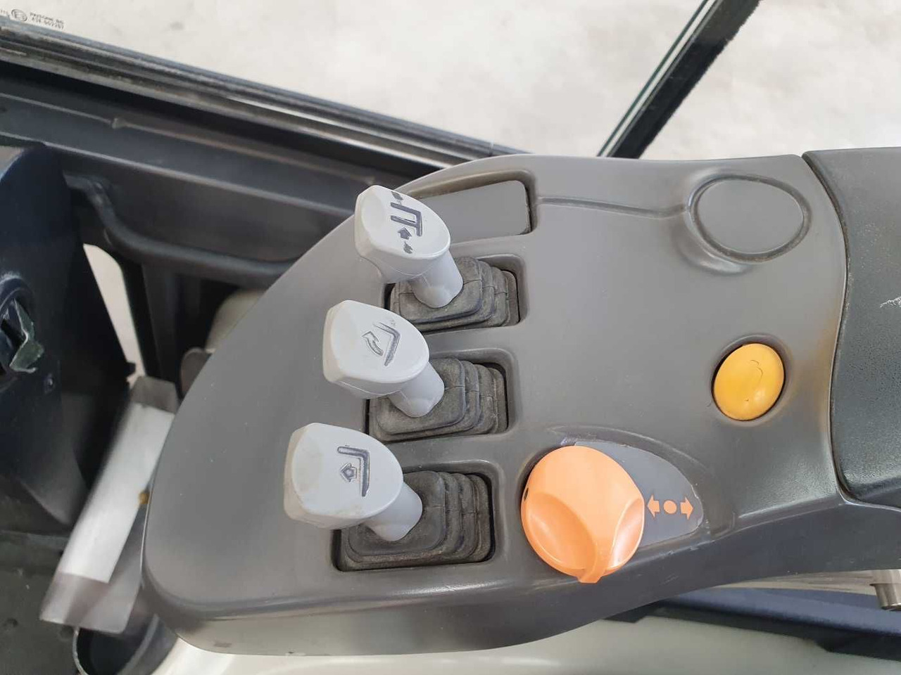 Electric forklift Crown SCT6020-1.3 /Triplex: 4.30m /Batterie 2020: picture 11