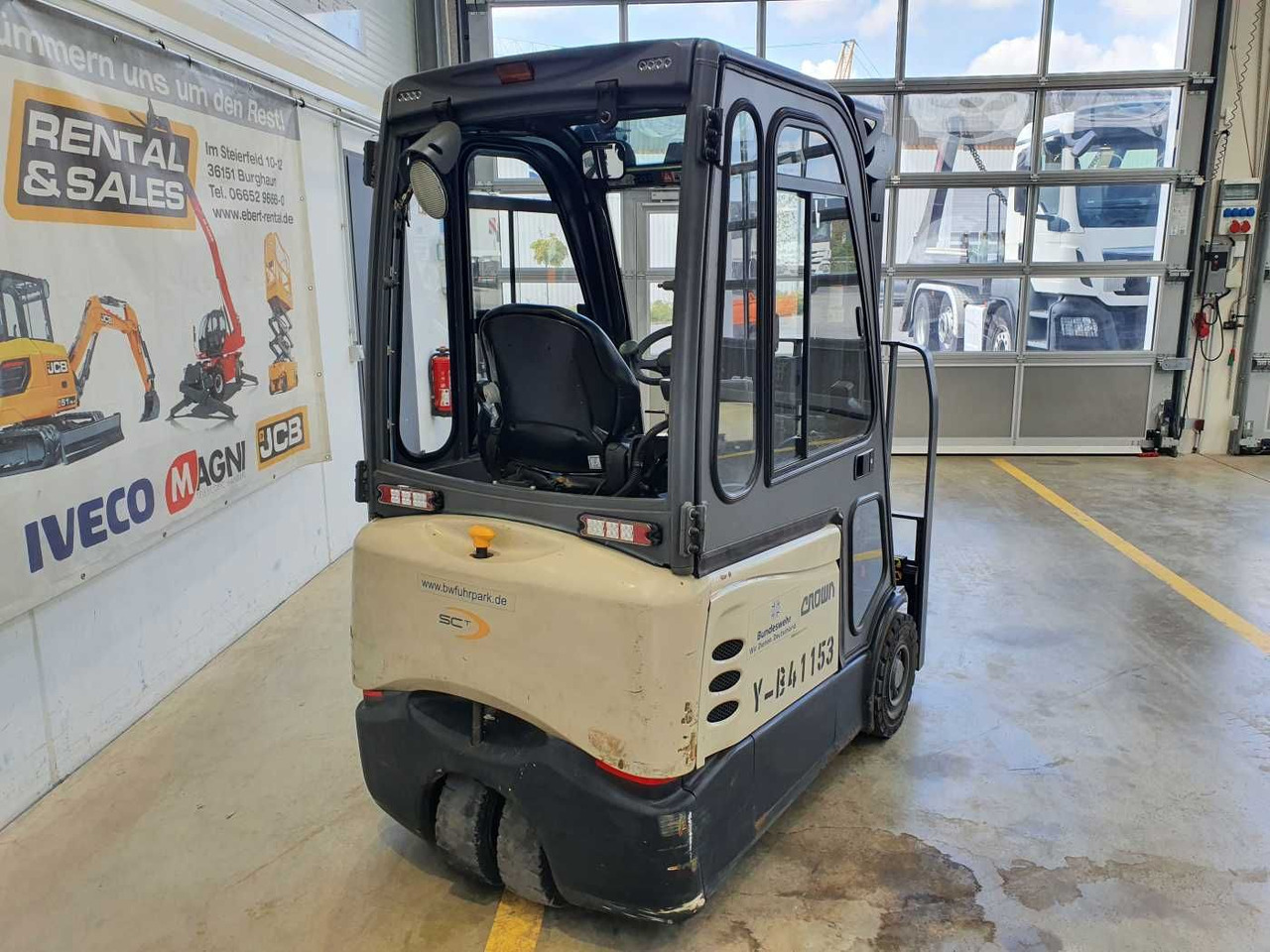 Crown SCT6020-1.3 /Triplex: 4.30m /Batterie 2020 - Electric forklift: picture 4 Crown SCT6020-1.3 /Triplex: 4.30m /Batterie 2020 - Electric forklift: picture 4