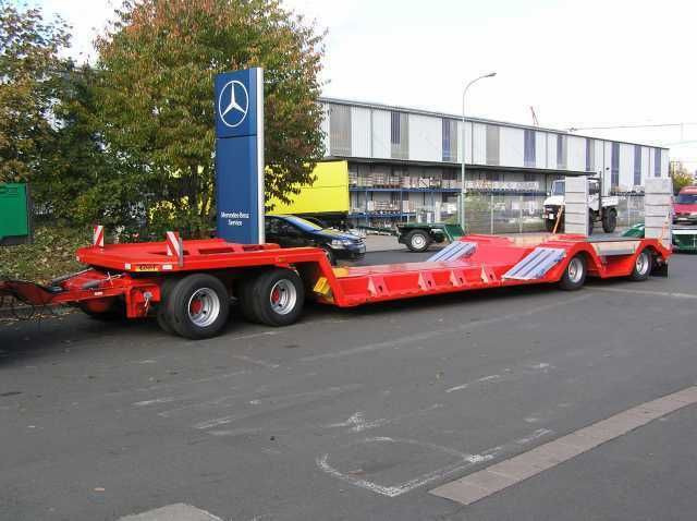 Ebert TL 40 ST Spezialtieflader Ebert TL 40 ST Spezialtieflader - Low loader trailer: picture 2 Ebert TL 40 ST Spezialtieflader Ebert TL 40 ST Spezialtieflader - Low loader trailer: picture 2