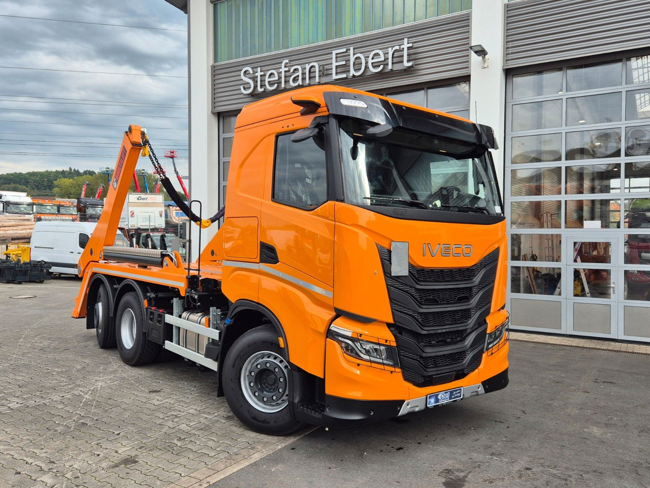 Iveco AS280X58Y/ PS ON Hiab FTR18 Funk AHK Bett Cam - Tipper: picture 3 Iveco AS280X58Y/ PS ON Hiab FTR18 Funk AHK Bett Cam - Tipper: picture 3