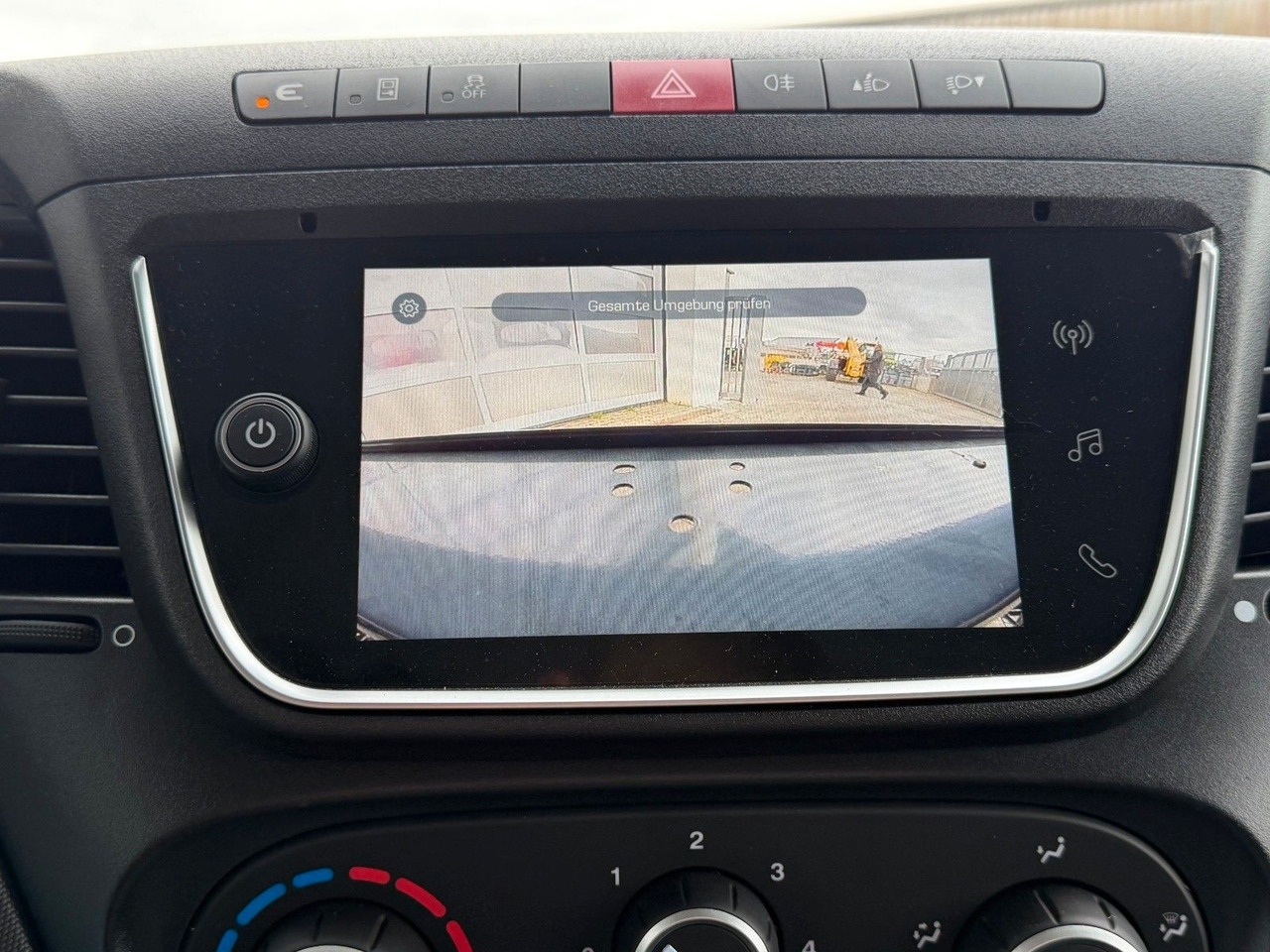 Tipper van Iveco Daily 35S14 A8*R3.450mm*Automatik*Kamera*2Sitze*: picture 16 Tipper van Iveco Daily 35S14 A8*R3.450mm*Automatik*Kamera*2Sitze*: picture 16