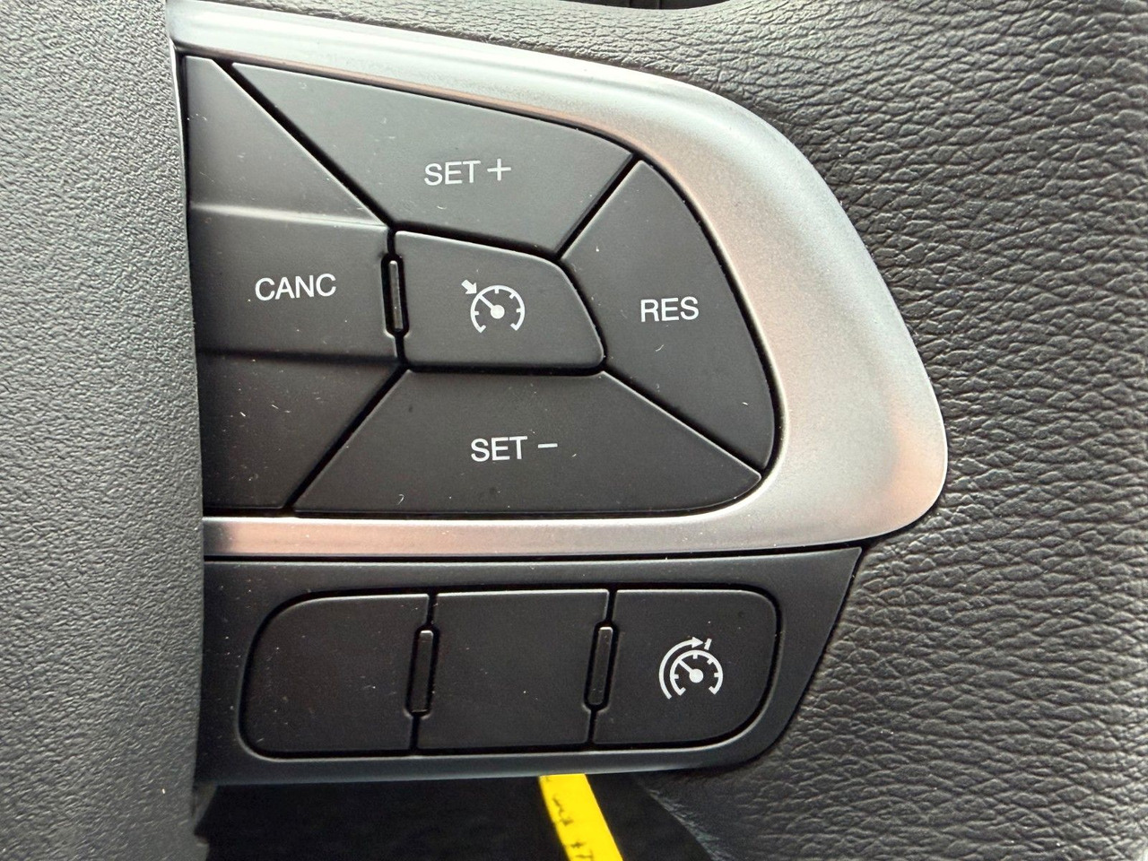 Tipper van Iveco Daily 35S14 A8*R3.450mm*Automatik*Kamera*2Sitze*: picture 13 Tipper van Iveco Daily 35S14 A8*R3.450mm*Automatik*Kamera*2Sitze*: picture 13