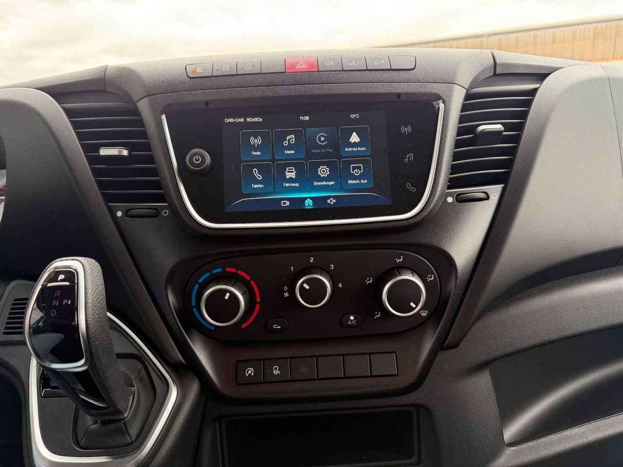 Tipper van Iveco Daily 35S14 A8*R3.450mm*Automatik*Kamera*2Sitze*: picture 15 Tipper van Iveco Daily 35S14 A8*R3.450mm*Automatik*Kamera*2Sitze*: picture 15