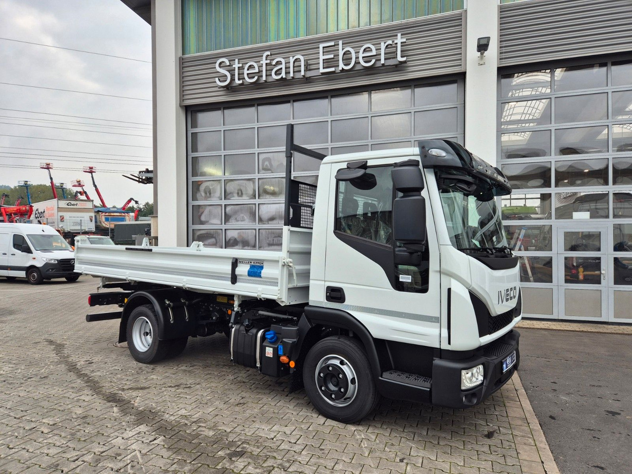 Iveco Eurocargo ML80E21 Meiller Kipper 2x AHK 3 Sitze - Tipper: picture 5 Iveco Eurocargo ML80E21 Meiller Kipper 2x AHK 3 Sitze - Tipper: picture 5