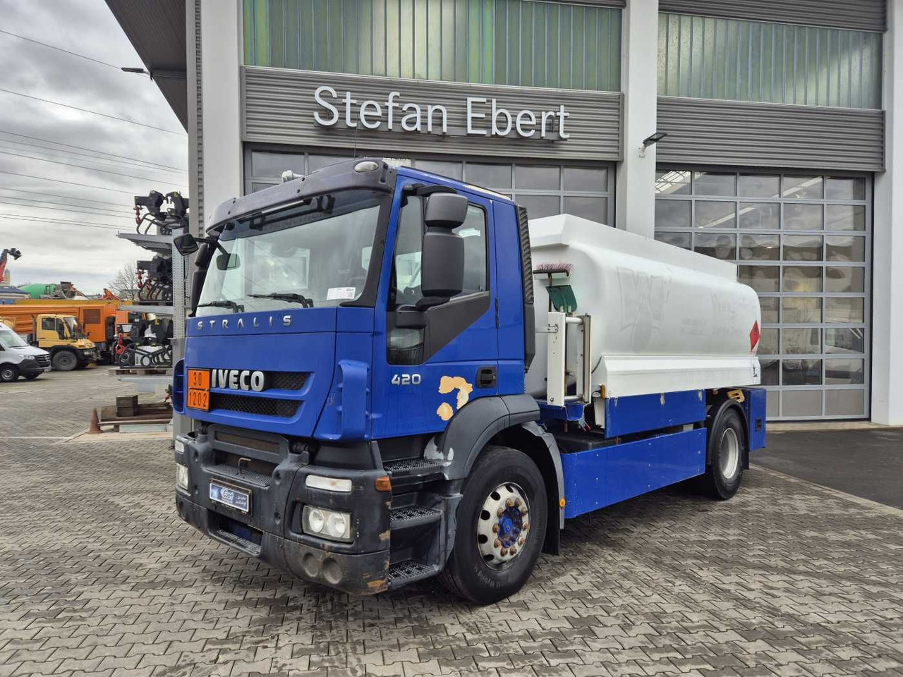 Iveco Stralis AD190S42/P 14.000L Lindner&Fischer - Tank truck: picture 1 Iveco Stralis AD190S42/P 14.000L Lindner&Fischer - Tank truck: picture 1