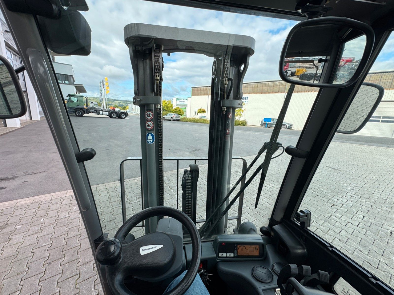 Electric forklift Jungheinrich EFG 215 / Triplex: 4.25m! / SS / nur 716h!: picture 13