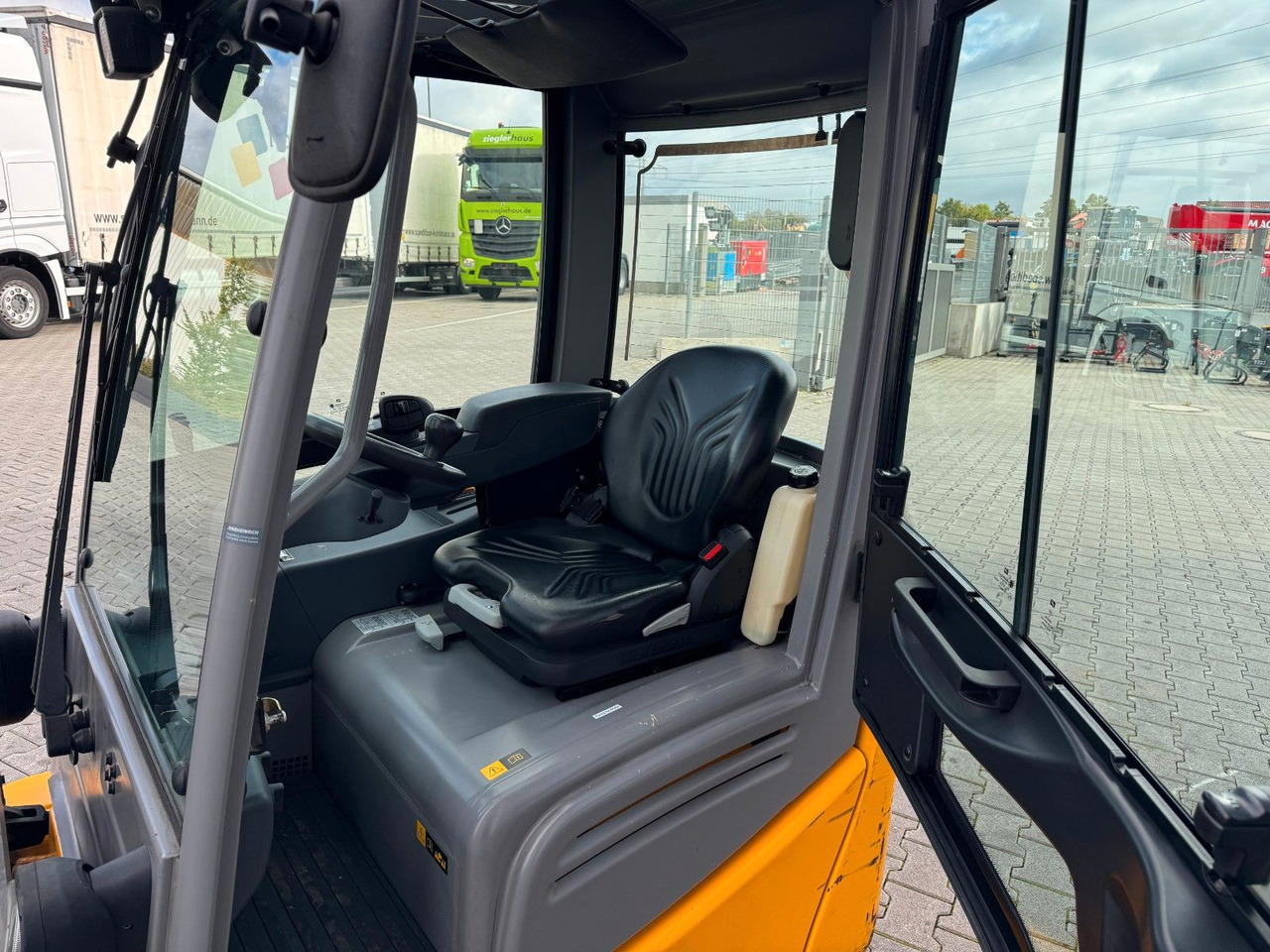 Electric forklift Jungheinrich EFG 215 / Triplex: 4.25m! / SS / nur 716h!: picture 12