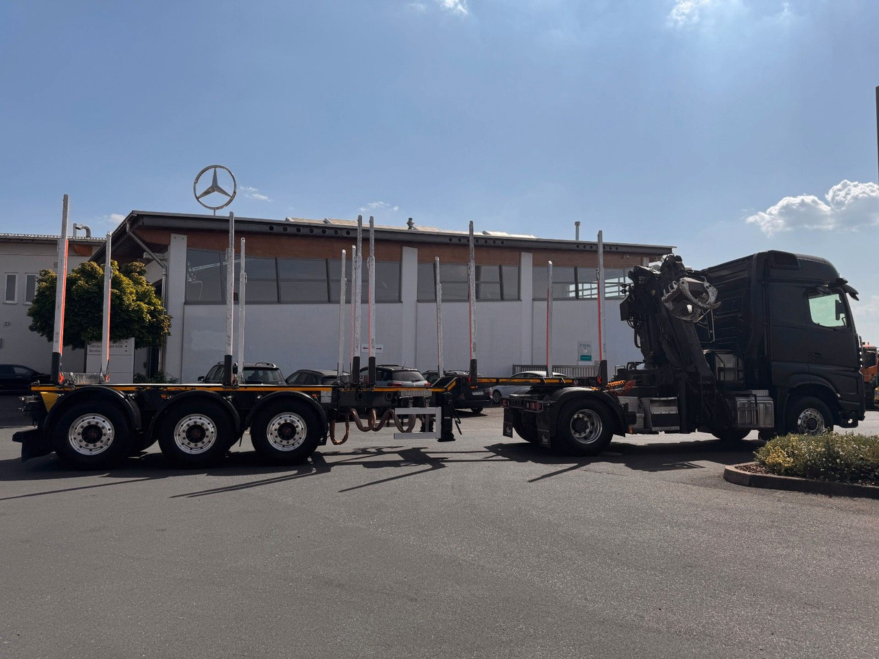 Mercedes-Benz Arocs 1853 LS 4x4 HAD Palfinger Q170Z96+Doll H3L - Log truck, Crane truck: picture 4 Mercedes-Benz Arocs 1853 LS 4x4 HAD Palfinger Q170Z96+Doll H3L - Log truck, Crane truck: picture 4