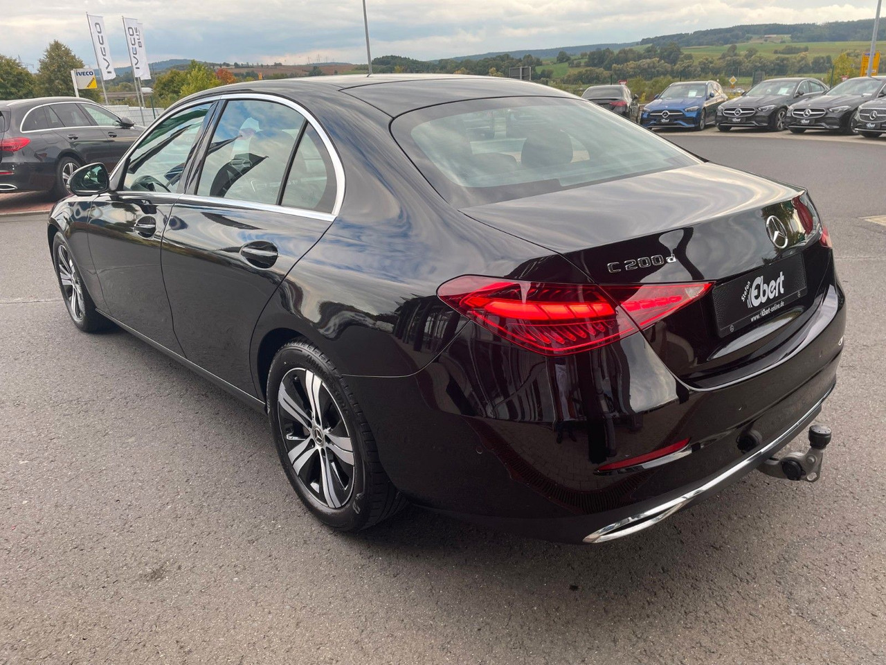 Mercedes-Benz C 200d AVANTGARDE LED+AHK+RKamera+MBUX+ - Sedan: picture 3 Mercedes-Benz C 200d AVANTGARDE LED+AHK+RKamera+MBUX+ - Sedan: picture 3