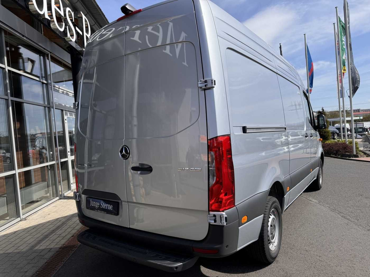 Mercedes-Benz Sprinter 317 CDI 3665 Klima Kamera MBUX Schwing - Panel van: picture 4 Mercedes-Benz Sprinter 317 CDI 3665 Klima Kamera MBUX Schwing - Panel van: picture 4