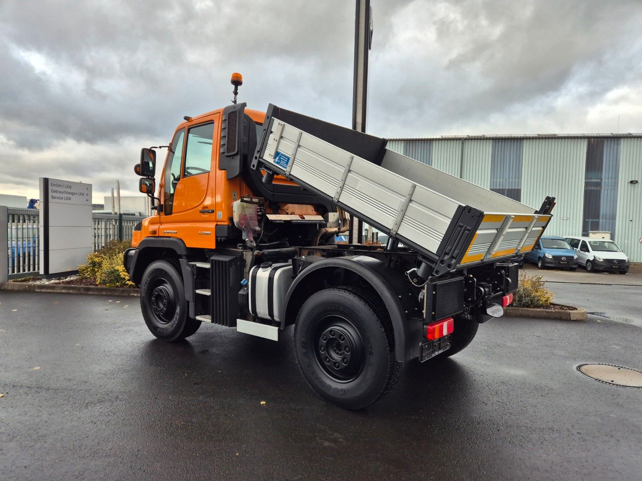 Mercedes-Benz U 218 4x4 Winterdienst, Hydrostat, Zapfwelle - Tipper: picture 3 Mercedes-Benz U 218 4x4 Winterdienst, Hydrostat, Zapfwelle - Tipper: picture 3