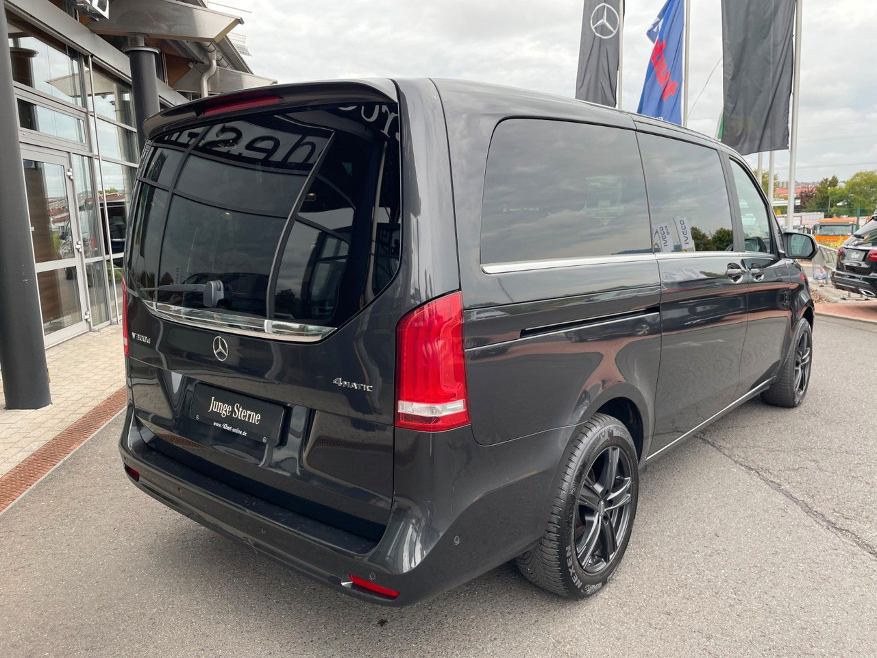 Mercedes-Benz V 300 d AVA ED 4MATIC Sitzklima Burmester 6Sitze - Station wagon: picture 4 Mercedes-Benz V 300 d AVA ED 4MATIC Sitzklima Burmester 6Sitze - Station wagon: picture 4