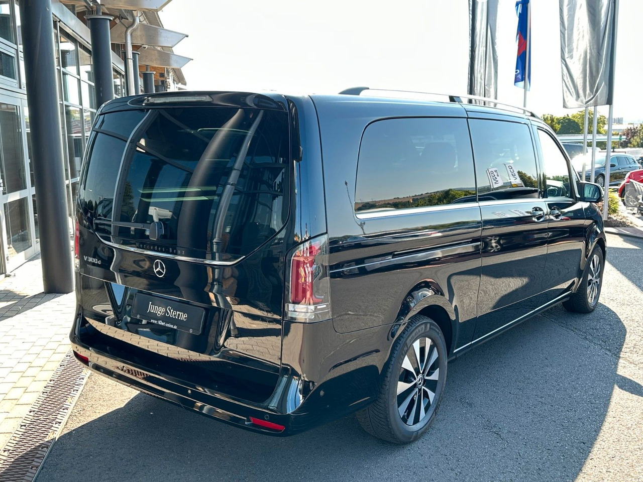 Mercedes-Benz V 300 d AVANTGARDE Extralang 360Kamera Standheiz - Station wagon: picture 4 Mercedes-Benz V 300 d AVANTGARDE Extralang 360Kamera Standheiz - Station wagon: picture 4