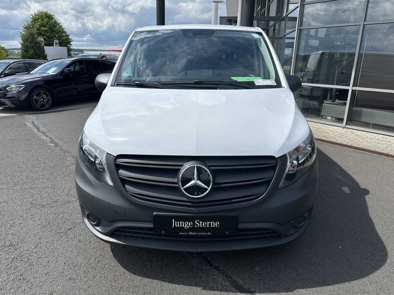Mercedes-Benz eVito 112 Klima Kamera Navi SHZ Tempomat - Small van, Electric van: picture 2 Mercedes-Benz eVito 112 Klima Kamera Navi SHZ Tempomat - Small van, Electric van: picture 2