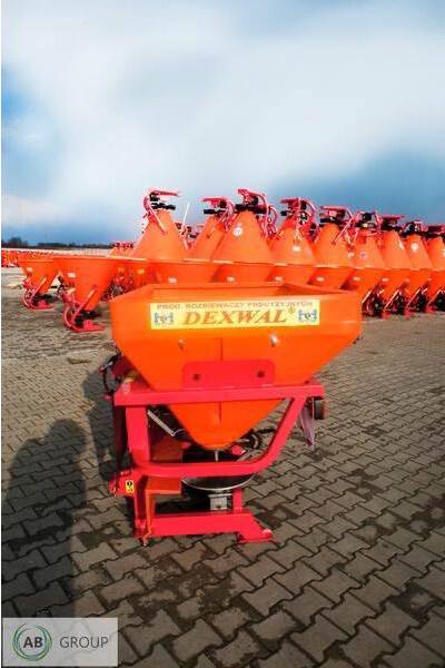 Dexwal rozsiewacz nawozu Tornado Duo 850 l/1200 kg - Fertilizer spreader: picture 2 Dexwal rozsiewacz nawozu Tornado Duo 850 l/1200 kg - Fertilizer spreader: picture 2