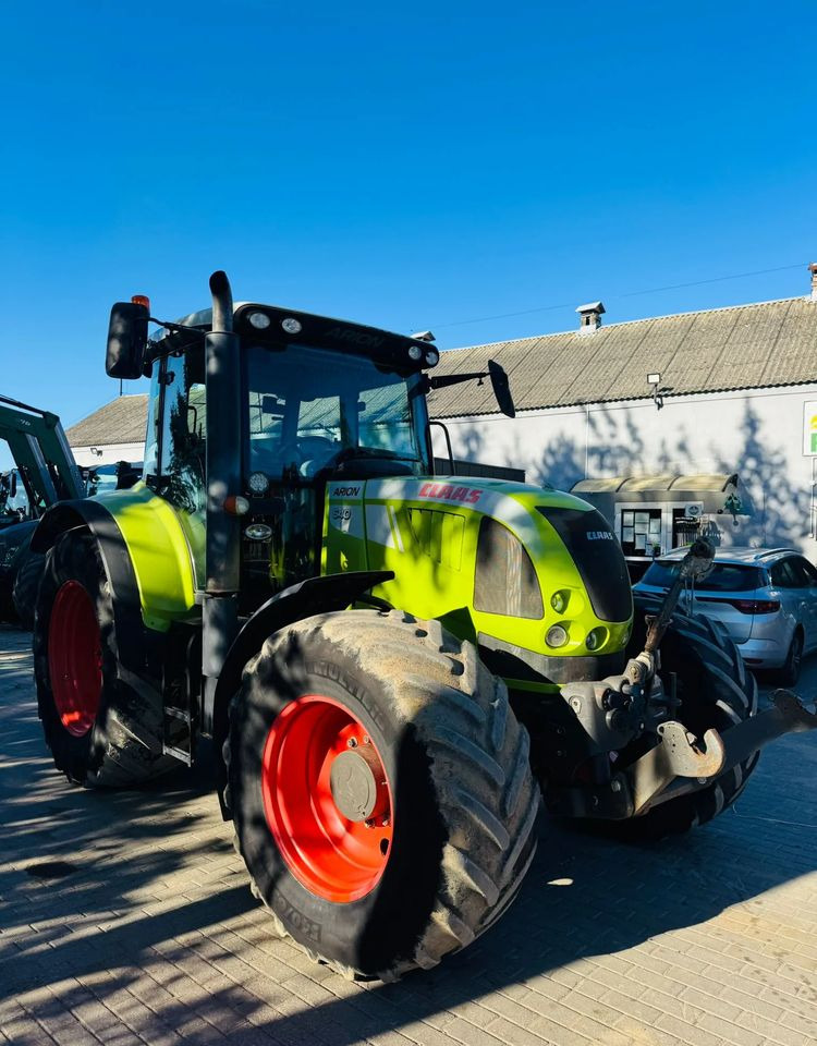 Claas Arion 640 CEBIS - Farm tractor: picture 4 Claas Arion 640 CEBIS - Farm tractor: picture 4