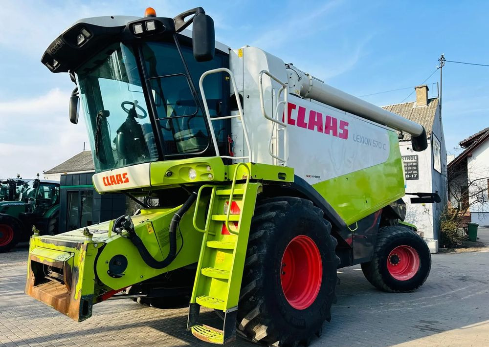 Combine harvester Claas Lexion 570: picture 7