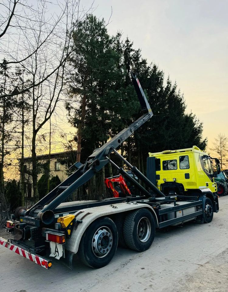 Hook lift truck Iveco STRALIS: picture 8