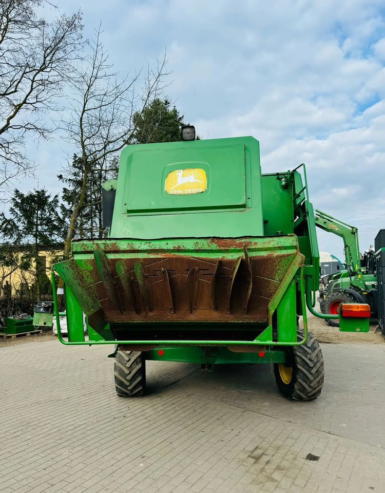 Combine harvester John Deere 2254: picture 14