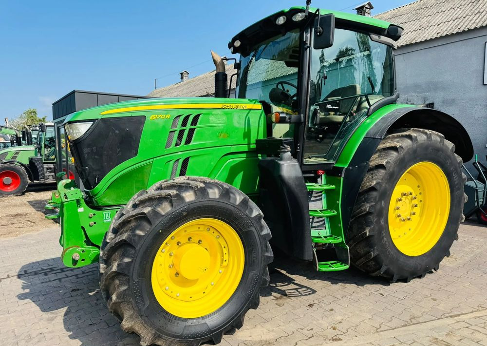 John Deere 6170R - Farm tractor: picture 1 John Deere 6170R - Farm tractor: picture 1