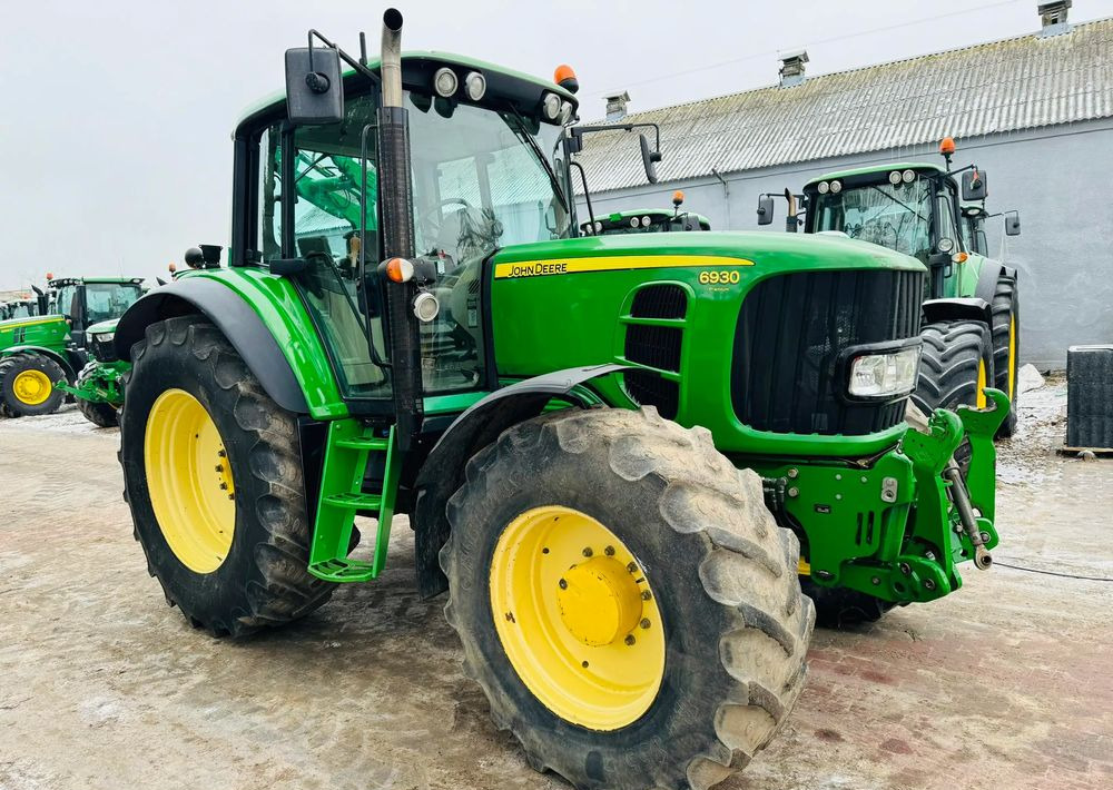 John Deere 6930 - Farm tractor: picture 4 John Deere 6930 - Farm tractor: picture 4