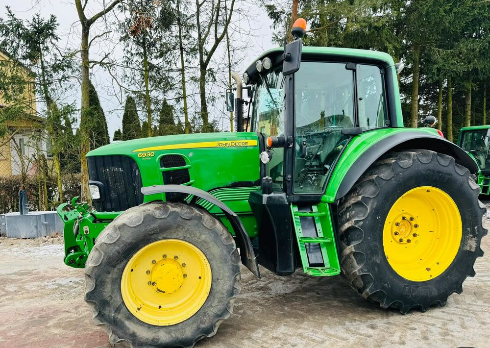 John Deere 6930 - Farm tractor: picture 2 John Deere 6930 - Farm tractor: picture 2